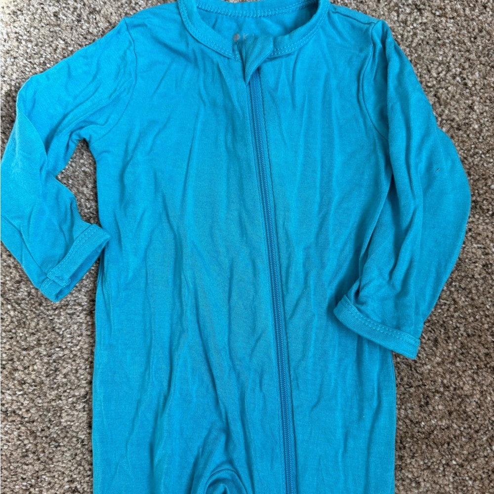 Kyte Baby zip romper